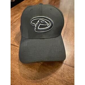 New Era- black Fitted Arizona Diamondbacks fitted  cap/hat- L/XL
